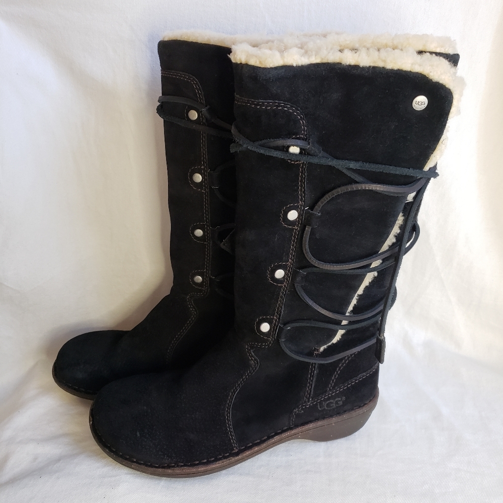 UGG Surfcat Black Lace Up Boot Size 8